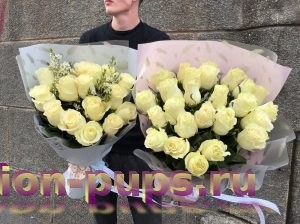 Обязательно ли дарить на свадьбу цветы